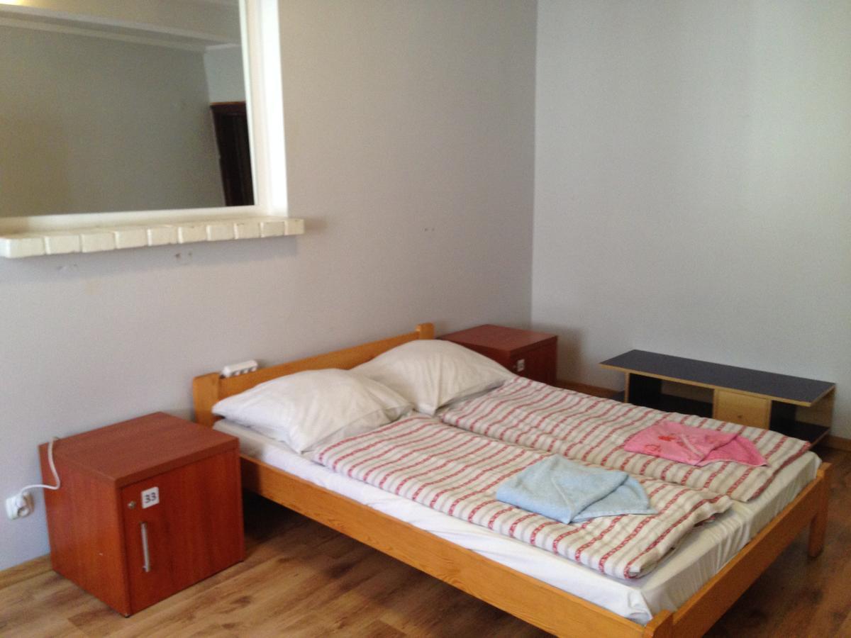 Frolic Goats Hostel Poznań Buitenkant foto