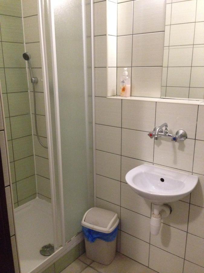 Frolic Goats Hostel Poznań Buitenkant foto