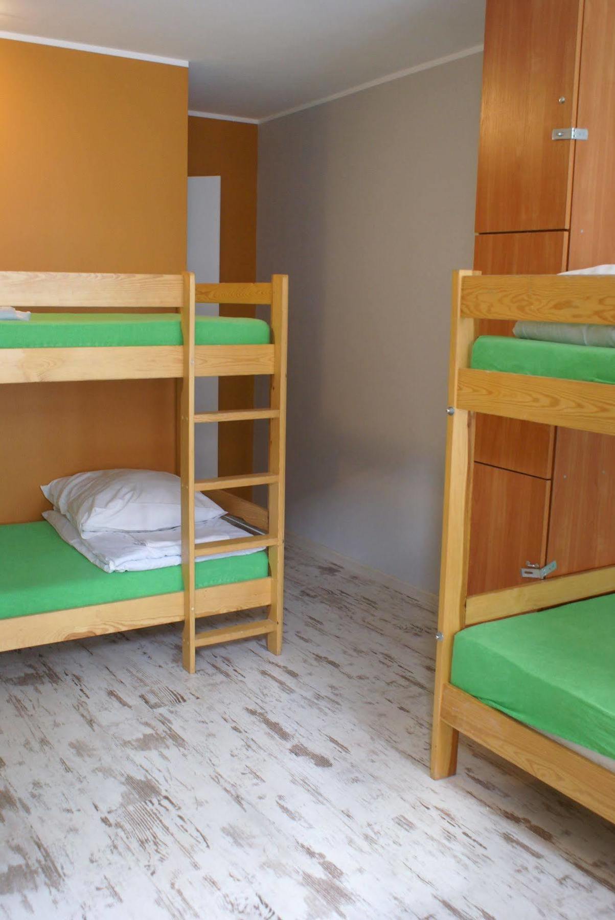 Frolic Goats Hostel Poznań Buitenkant foto