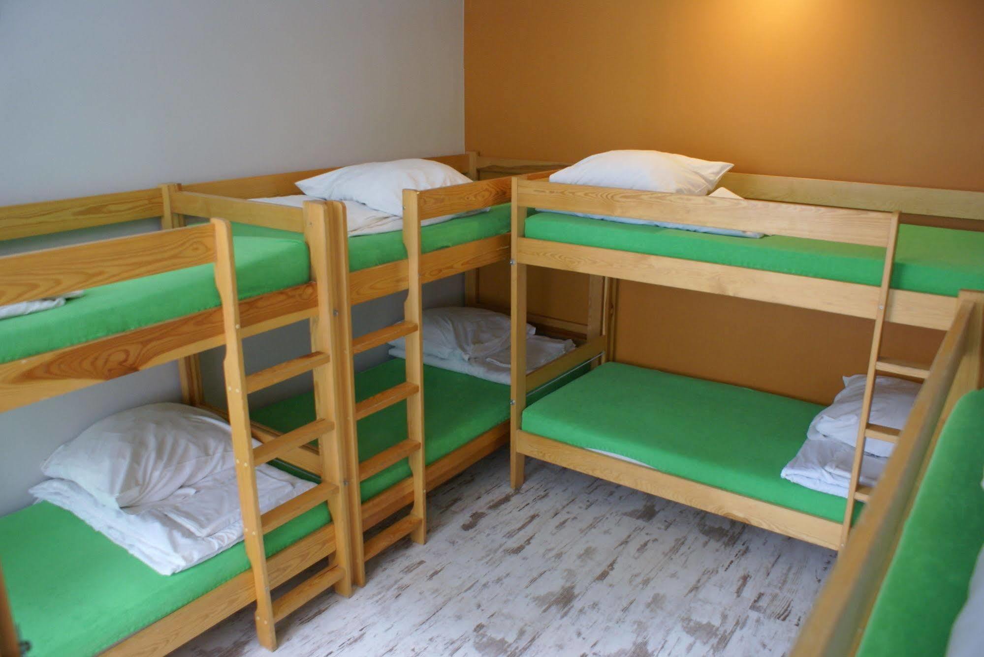 Frolic Goats Hostel Poznań Buitenkant foto