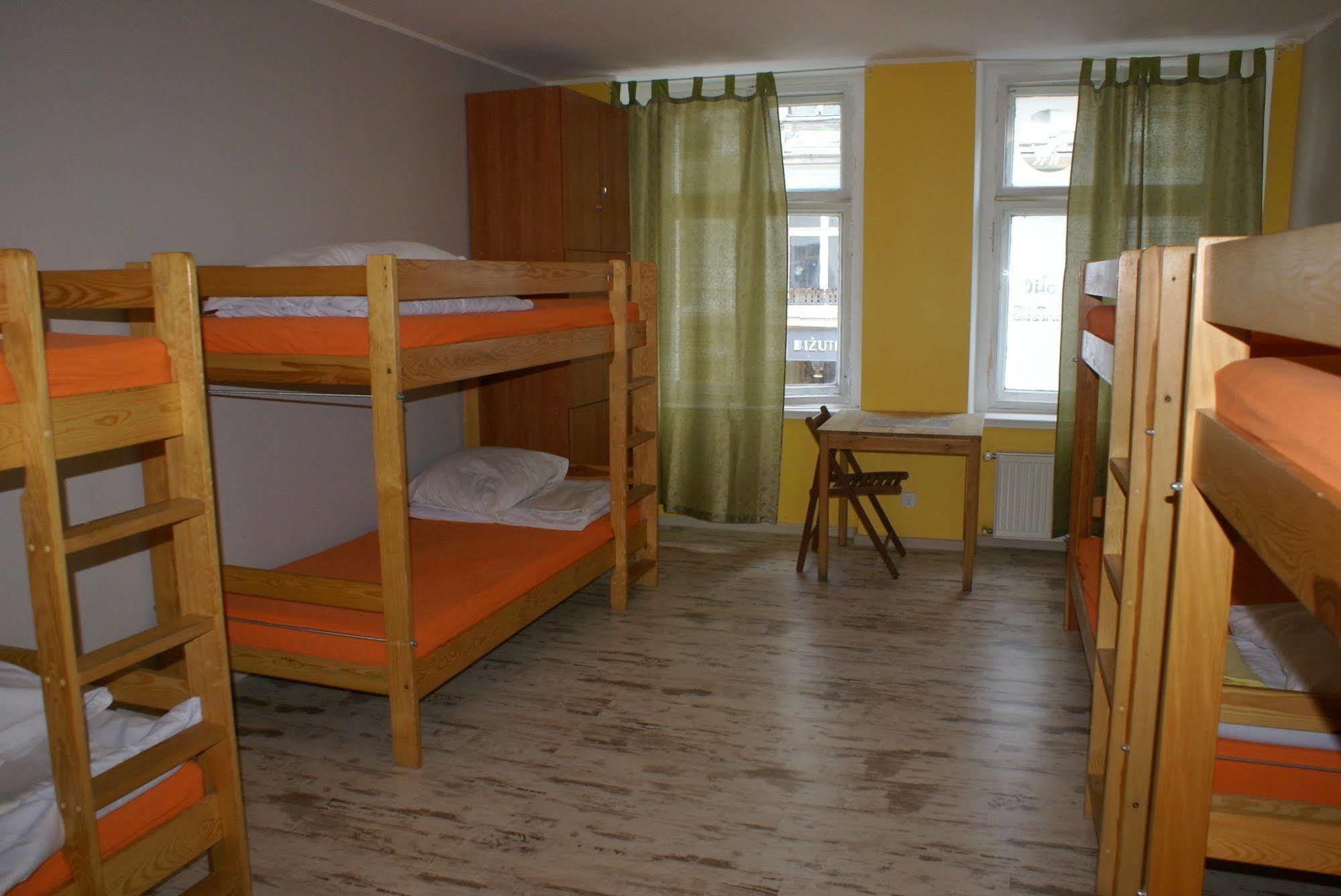 Frolic Goats Hostel Poznań Buitenkant foto