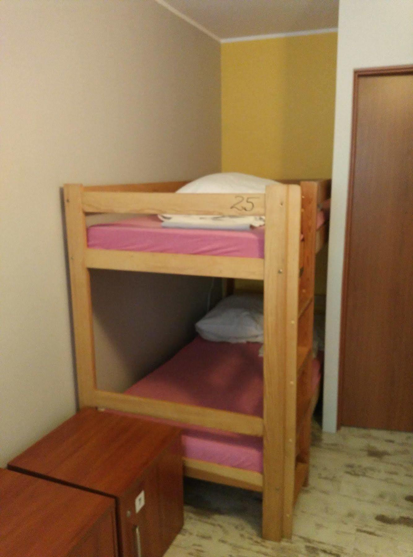 Frolic Goats Hostel Poznań Buitenkant foto