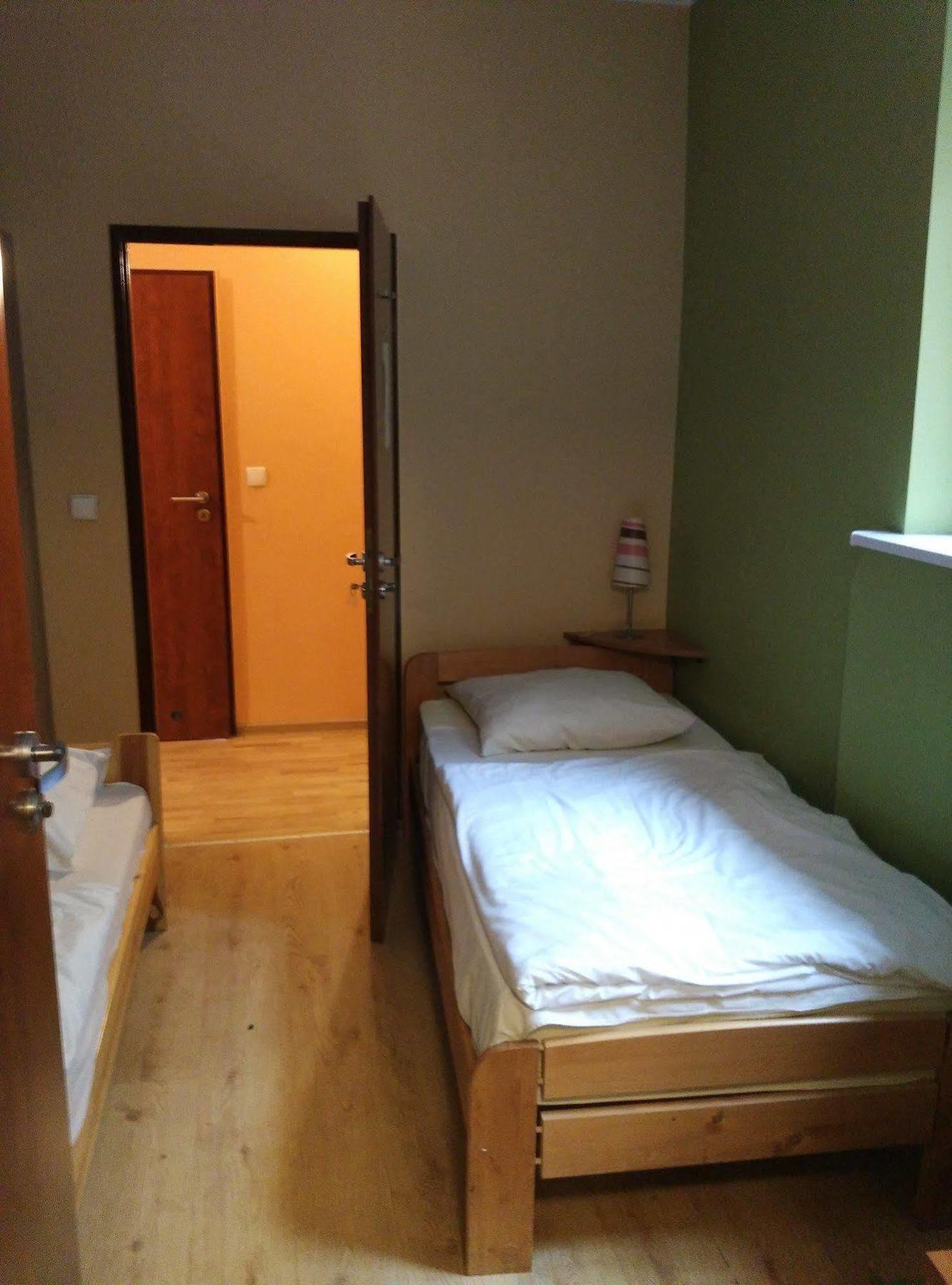 Frolic Goats Hostel Poznań Buitenkant foto