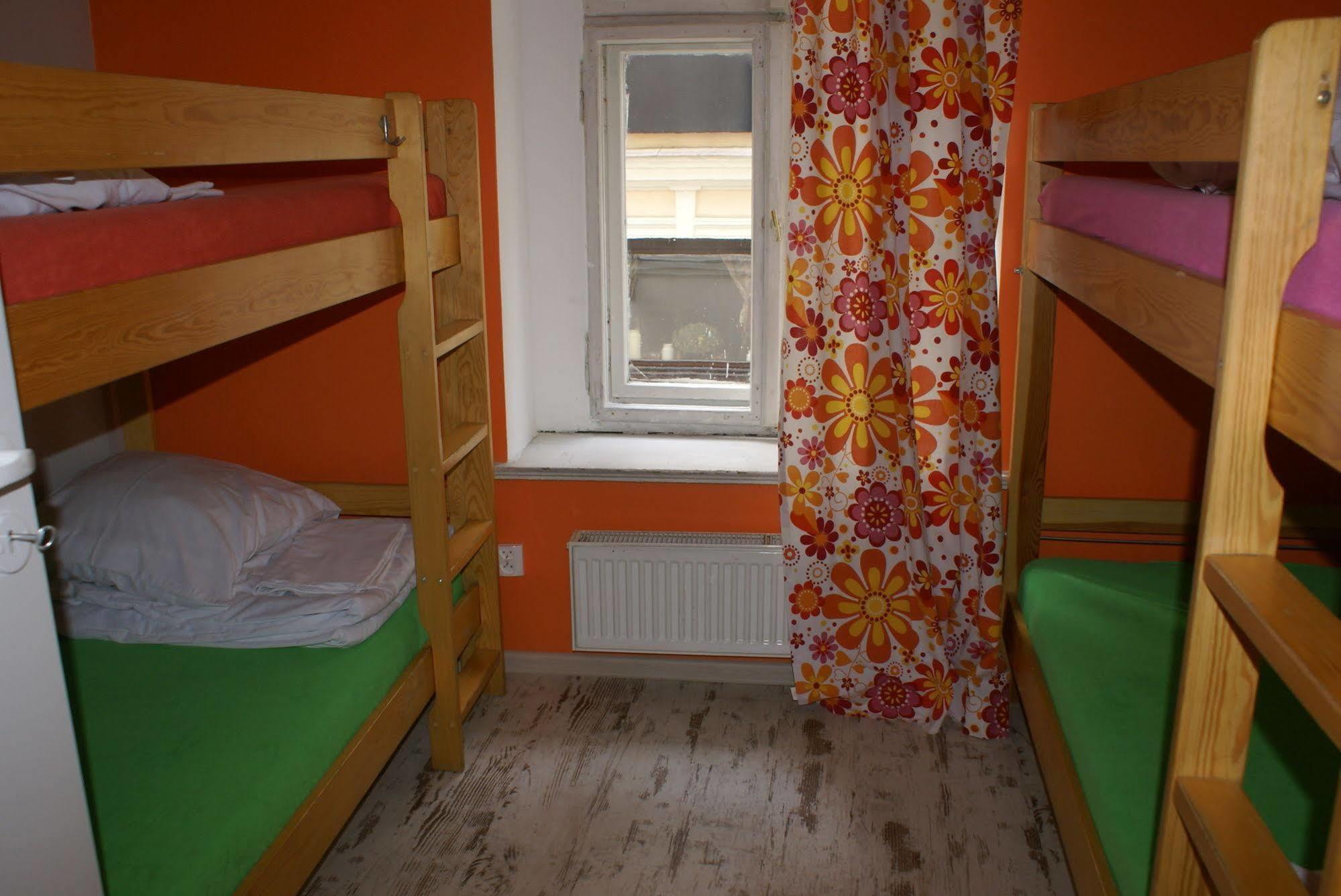 Frolic Goats Hostel Poznań Buitenkant foto