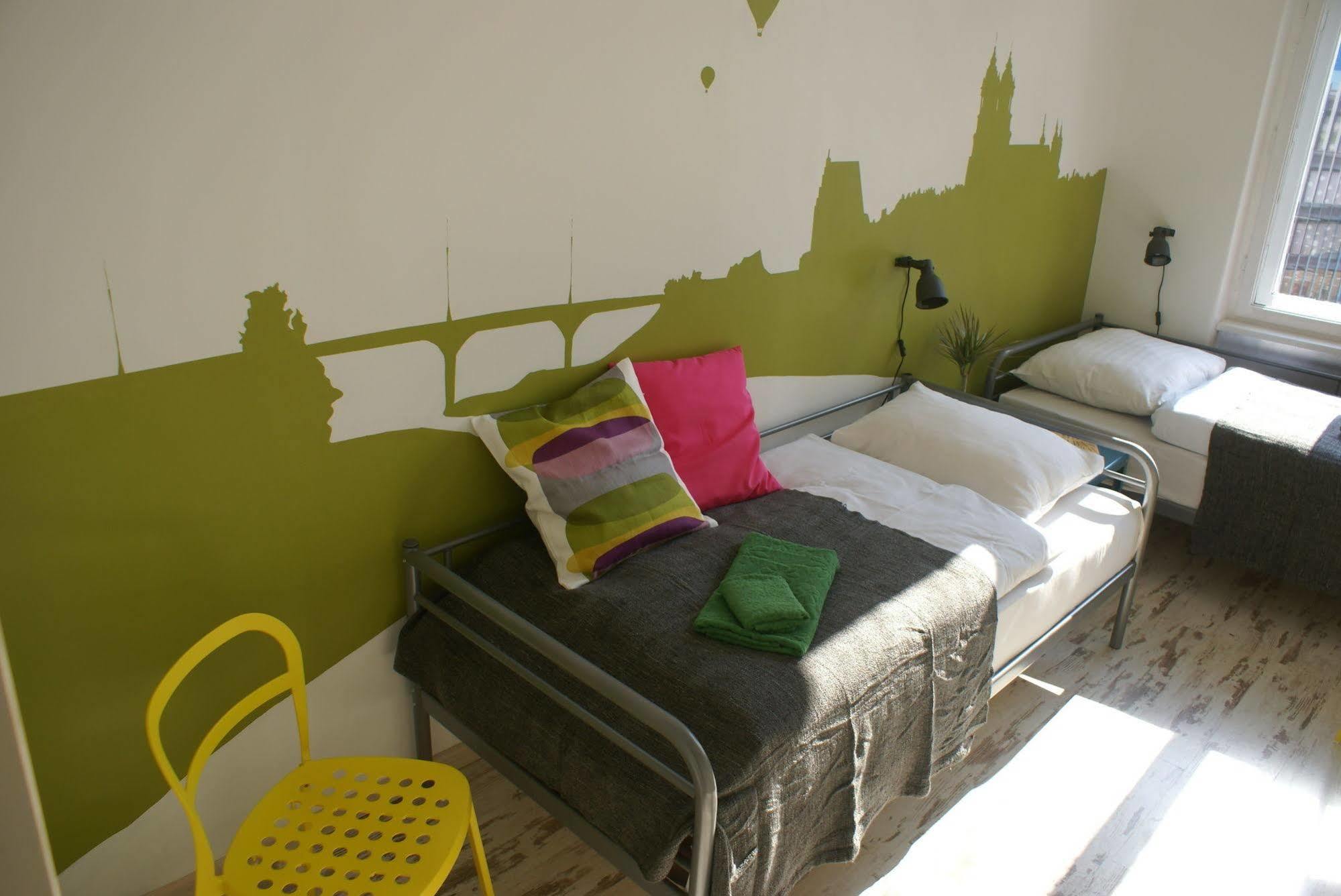 Frolic Goats Hostel Poznań Buitenkant foto