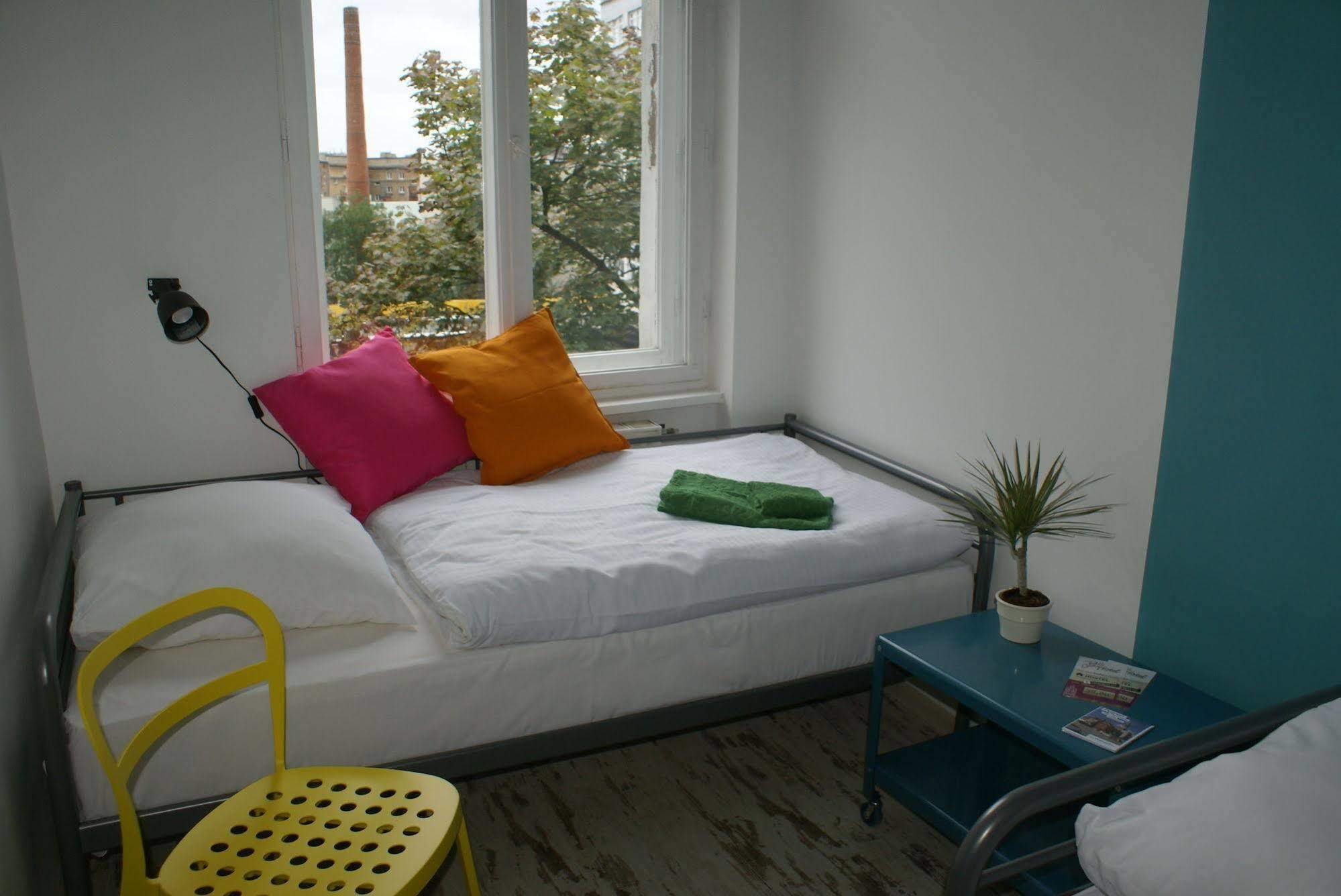 Frolic Goats Hostel Poznań Buitenkant foto