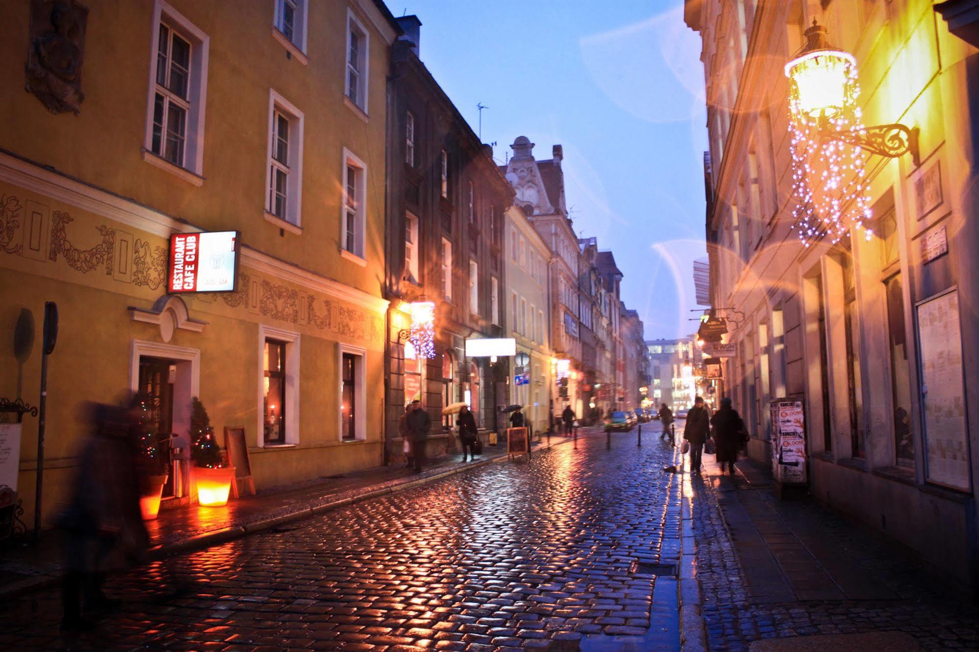 Frolic Goats Hostel Poznań Buitenkant foto